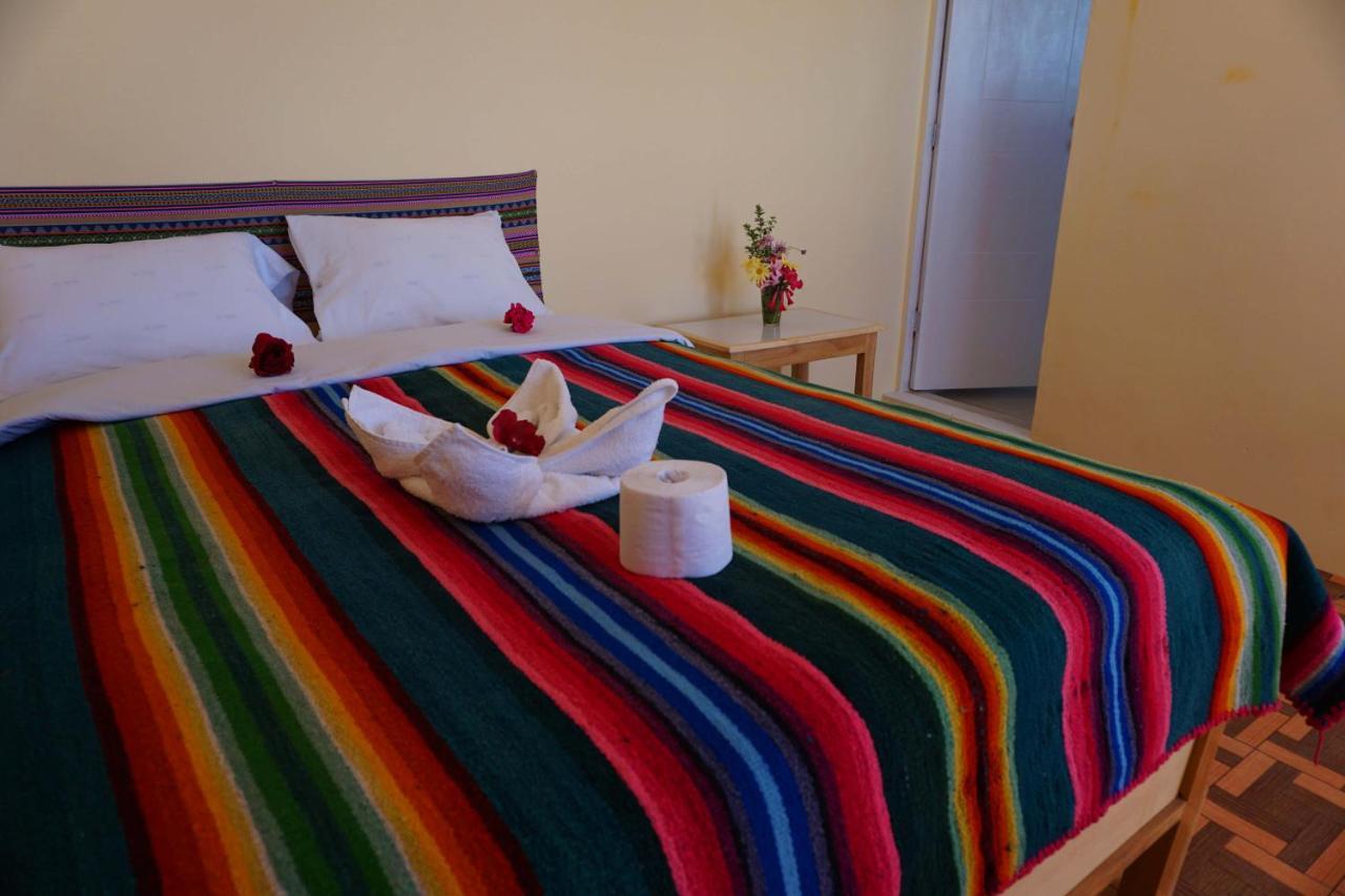 Tikawasi Homestay Comunidad Pueblo Isla Amantani Jose Luis Ocosuyo Dış mekan fotoğraf