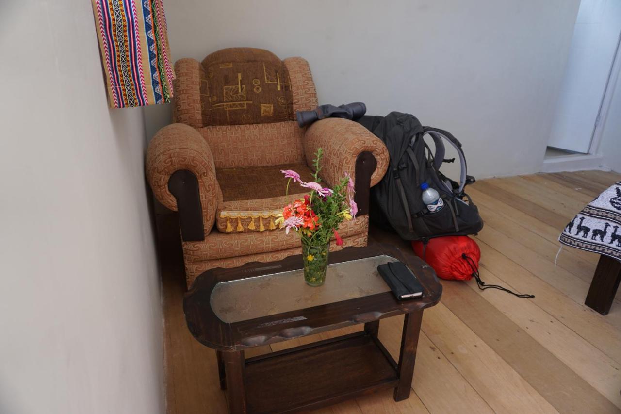 Tikawasi Homestay Comunidad Pueblo Isla Amantani Jose Luis Ocosuyo Dış mekan fotoğraf