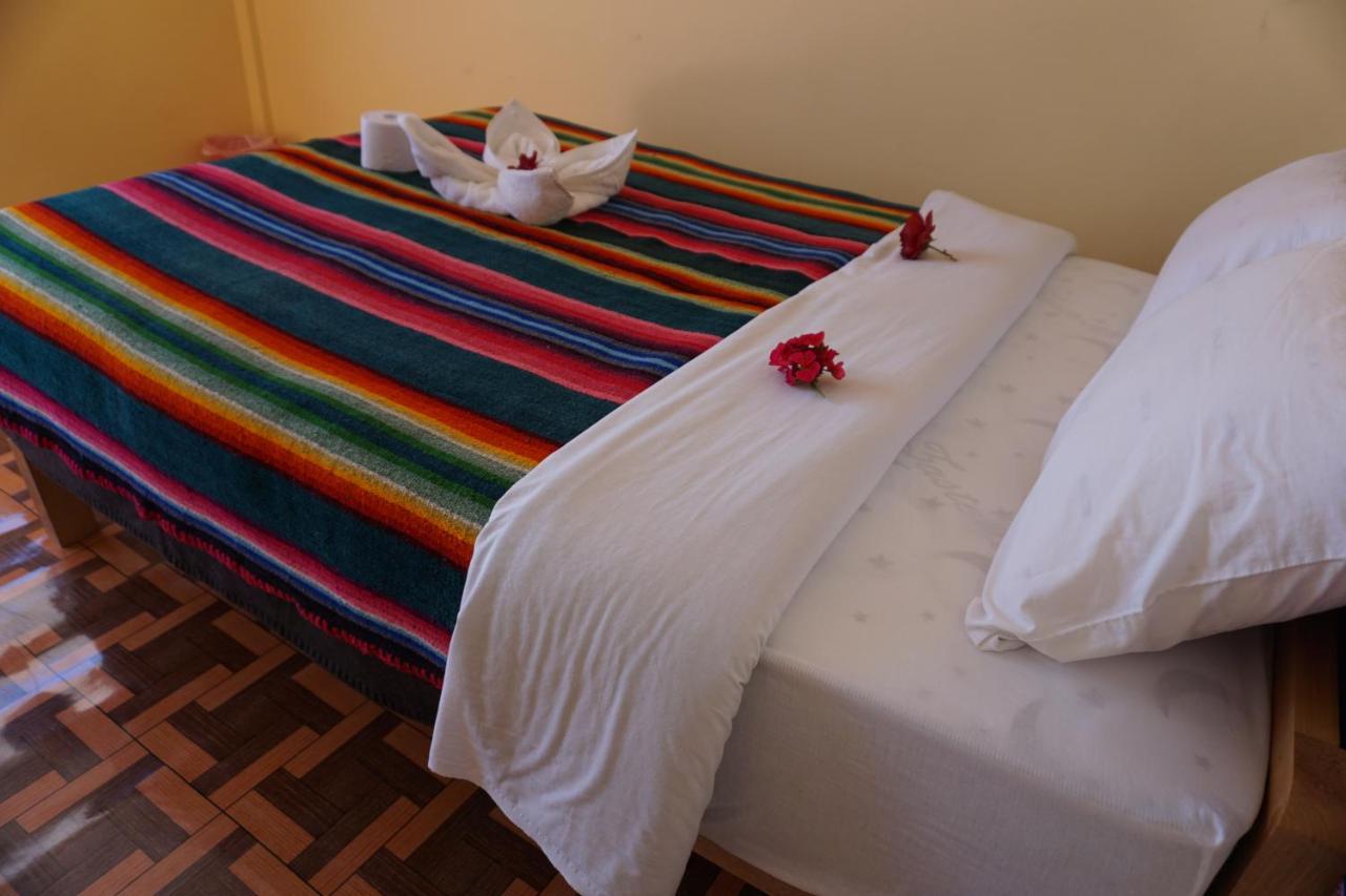 Tikawasi Homestay Comunidad Pueblo Isla Amantani Jose Luis Ocosuyo Dış mekan fotoğraf